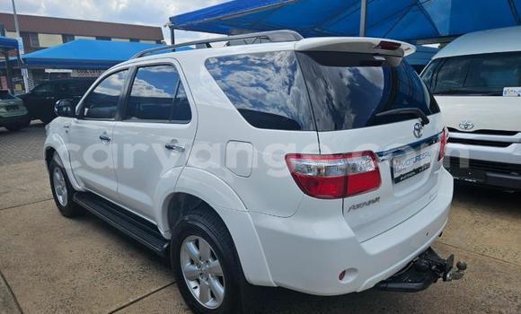 Buy Used Toyota Fortuner White Car in Windhoek in Namibia Buy Used Toyota Fortuner White Car in Windhoek in Namibia