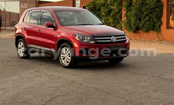 Acheter Occasion Voiture Volkswagen Tiguan Rouge à Windhoek, Namibie Acheter Occasion Voiture Volkswagen Tiguan Rouge à Windhoek, Namibie