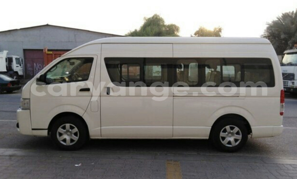 Buy Used Toyota Hi Ace White Car in Windhoek in Namibia