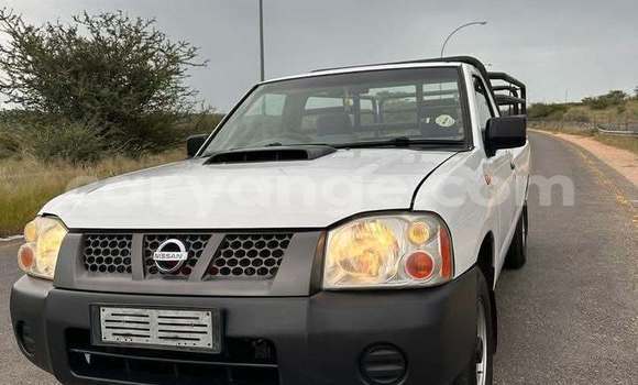 Acheter Occasion Voiture Nissan NP 300 Blanc à Windhoek, Namibie Acheter Occasion Voiture Nissan NP 300 Blanc à Windhoek, Namibie