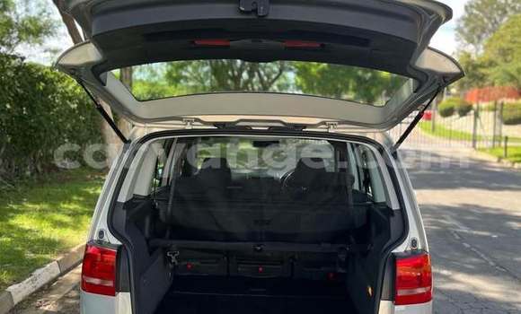 Acheter Occasion Voiture Volkswagen Touran Autre à Import - Dubai, Namibie Acheter Occasion Voiture Volkswagen Touran Autre à Import - Dubai, Namibie