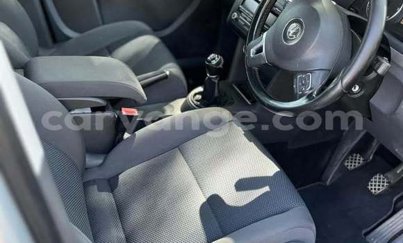 Acheter Occasion Voiture Volkswagen Touran Autre à Import - Dubai, Namibie Acheter Occasion Voiture Volkswagen Touran Autre à Import - Dubai, Namibie