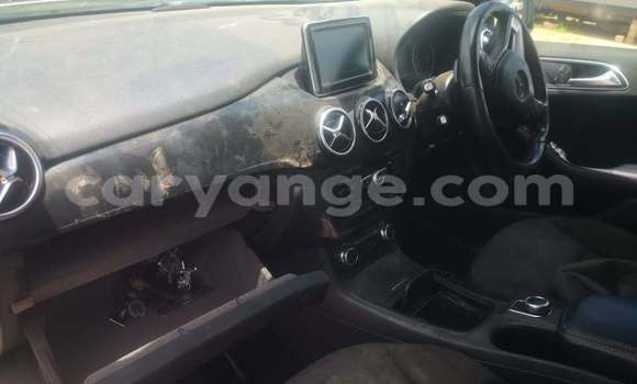 Acheter Occasion Voiture Mercedes-Benz B–Class Blanc à Windhoek, Namibie Acheter Occasion Voiture Mercedes-Benz B–Class Blanc à Windhoek, Namibie