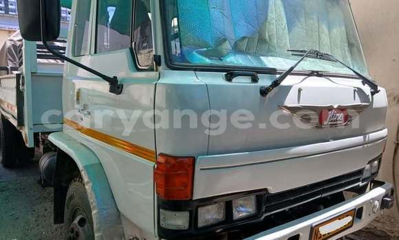 Acheter Occasion Utilitaire Ford E 150 Cargo Van Blanc à Windhoek, Namibie Acheter Occasion Utilitaire Ford E 150 Cargo Van Blanc à Windhoek, Namibie