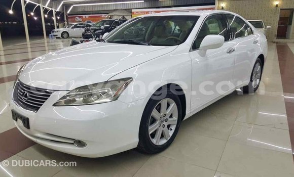 Acheter Import Voiture Lexus ES Blanc à Import - Dubai, Namibie Acheter Import Voiture Lexus ES Blanc à Import - Dubai, Namibie