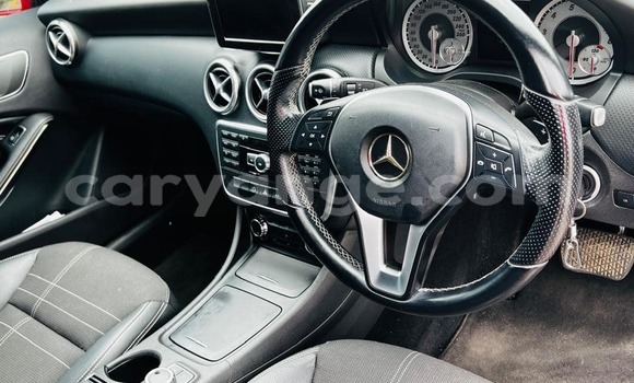 Acheter Occasion Voiture Mercedes-Benz A–Class Rouge à Windhoek, Namibie Acheter Occasion Voiture Mercedes-Benz A–Class Rouge à Windhoek, Namibie