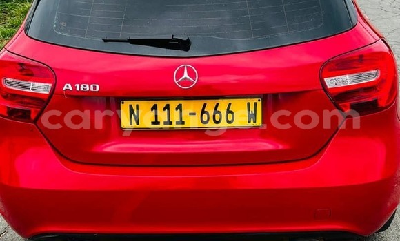 Acheter Occasion Voiture Mercedes-Benz A–Class Rouge à Windhoek, Namibie Acheter Occasion Voiture Mercedes-Benz A–Class Rouge à Windhoek, Namibie