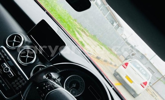 Acheter Occasion Voiture Mercedes-Benz A–Class Rouge à Windhoek, Namibie Acheter Occasion Voiture Mercedes-Benz A–Class Rouge à Windhoek, Namibie