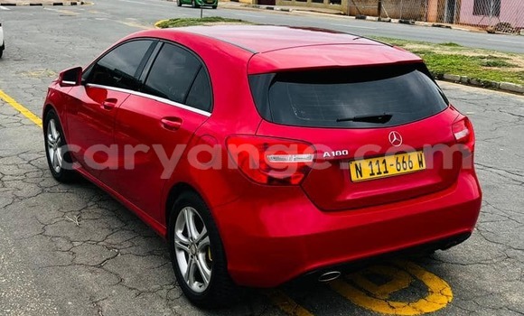 Acheter Occasion Voiture Mercedes-Benz A–Class Rouge à Windhoek, Namibie Acheter Occasion Voiture Mercedes-Benz A–Class Rouge à Windhoek, Namibie