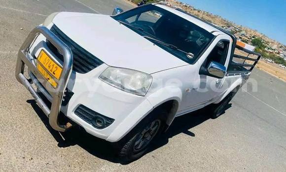 Acheter Occasion Voiture Toyota Hilux Blanc à Windhoek, Namibie Acheter Occasion Voiture Toyota Hilux Blanc à Windhoek, Namibie