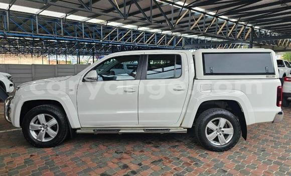 Buy Used Volkswagen Amarok White Car in Windhoek in Namibia Buy Used Volkswagen Amarok White Car in Windhoek in Namibia