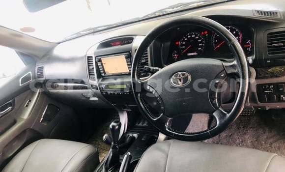 Acheter Occasion Voiture Toyota Prado Blanc à Windhoek, Namibie Acheter Occasion Voiture Toyota Prado Blanc à Windhoek, Namibie