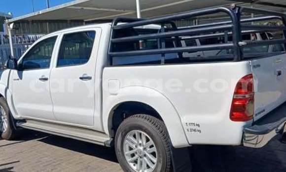 Acheter Occasion Voiture Toyota Hilux Blanc à Windhoek, Namibie Acheter Occasion Voiture Toyota Hilux Blanc à Windhoek, Namibie