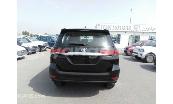 Acheter Import Voiture Toyota Fortuner Noir à Import - Dubai, Namibie Acheter Import Voiture Toyota Fortuner Noir à Import - Dubai, Namibie