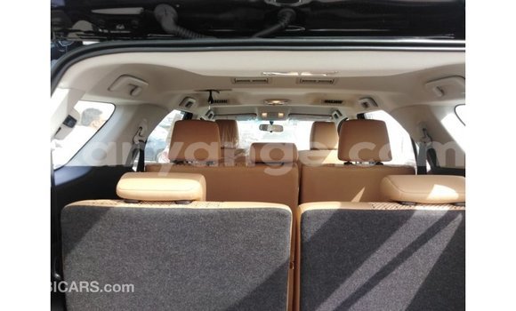 Acheter Import Voiture Toyota Fortuner Noir à Import - Dubai, Namibie Acheter Import Voiture Toyota Fortuner Noir à Import - Dubai, Namibie