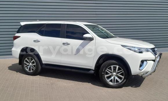 Buy Used Toyota Fortuner White Car in Windhoek in Namibia Buy Used Toyota Fortuner White Car in Windhoek in Namibia