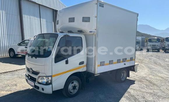 Buy Used Toyota Dyna White Truck in Windhoek in Namibia