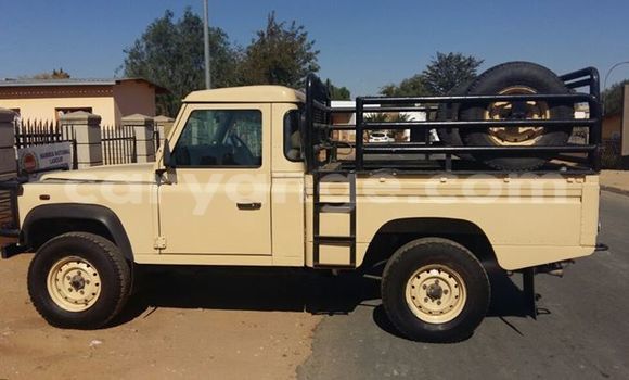 Buy Used Land Rover Defender Black Car in Windhoek in Namibia