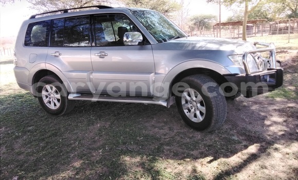 Acheter Occasion Voiture Mitsubishi Pajero Gris à Tsumeb, Oshikoto Acheter Occasion Voiture Mitsubishi Pajero Gris à Tsumeb, Oshikoto