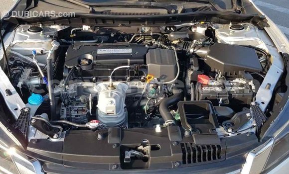 Acheter Import Voiture Honda Accord Autre à Import - Dubai, Namibie Acheter Import Voiture Honda Accord Autre à Import - Dubai, Namibie