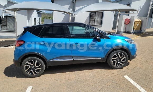 Buy Used Renault Captur Blue Car in Windhoek in Namibia Buy Used Renault Captur Blue Car in Windhoek in Namibia