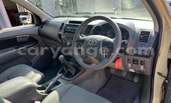 Buy Used Toyota Hilux Beige Car in Grootfontein in Namibia Buy Used Toyota Hilux Beige Car in Grootfontein in Namibia