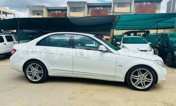 Buy Used Mercedes-Benz C–Class White Car in Windhoek in Namibia Buy Used Mercedes-Benz C–Class White Car in Windhoek in Namibia
