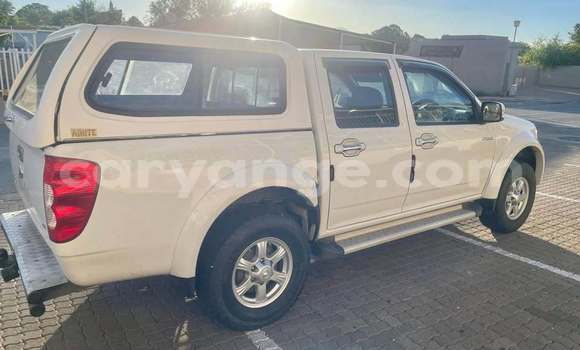 Buy Used Toyota Hilux White Car in Windhoek in Namibia Buy Used Toyota Hilux White Car in Windhoek in Namibia