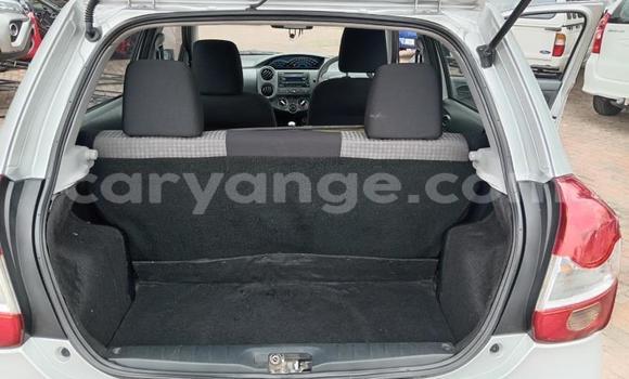 Acheter Occasion Voiture Toyota Etios Gris à Gobabis, Omaheke Acheter Occasion Voiture Toyota Etios Gris à Gobabis, Omaheke