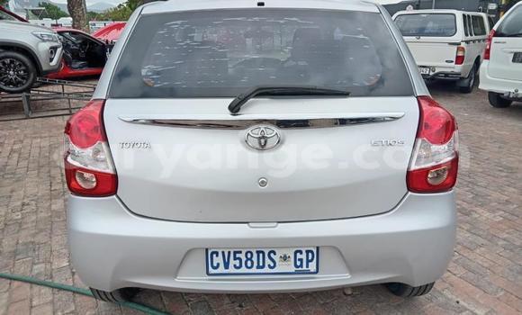 Acheter Occasion Voiture Toyota Etios Gris à Gobabis, Omaheke Acheter Occasion Voiture Toyota Etios Gris à Gobabis, Omaheke