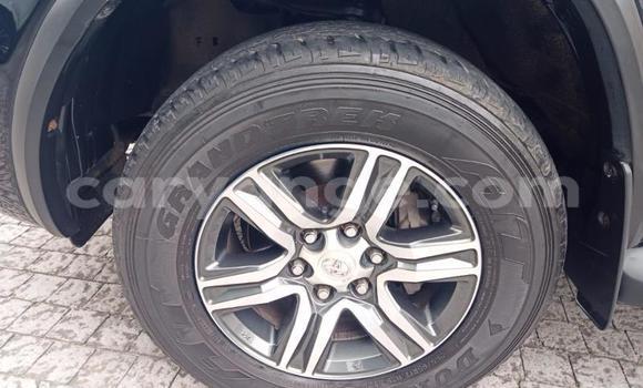 Acheter Occasion Voiture Toyota Fortuner Noir à Gobabis, Omaheke Acheter Occasion Voiture Toyota Fortuner Noir à Gobabis, Omaheke