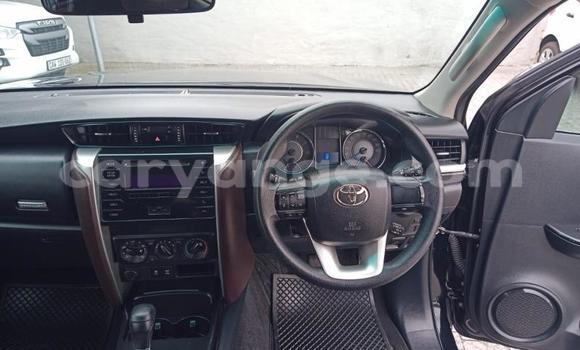 Acheter Occasion Voiture Toyota Fortuner Noir à Gobabis, Omaheke Acheter Occasion Voiture Toyota Fortuner Noir à Gobabis, Omaheke