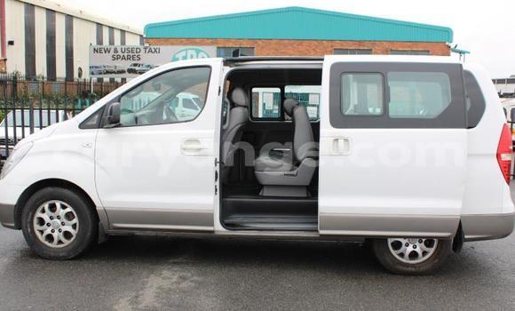 Buy Used Hyundai H1 White Car in Windhoek in Namibia Buy Used Hyundai H1 White Car in Windhoek in Namibia