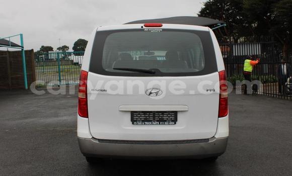 Buy Used Hyundai H1 White Car in Windhoek in Namibia Buy Used Hyundai H1 White Car in Windhoek in Namibia