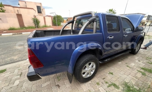 Acheter Occasion Voiture Isuzu KB Bleu à Windhoek, Namibie Acheter Occasion Voiture Isuzu KB Bleu à Windhoek, Namibie