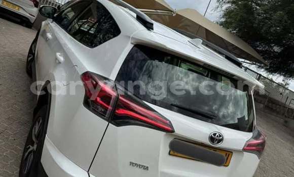 Acheter Occasion Voiture Toyota RAV4 Blanc à Windhoek, Namibie Acheter Occasion Voiture Toyota RAV4 Blanc à Windhoek, Namibie