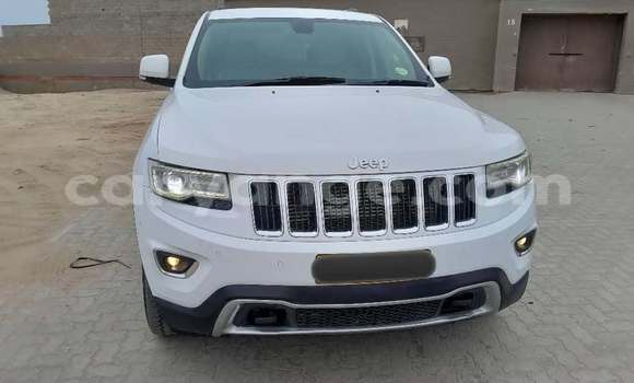 Acheter Occasion Voiture Jeep Grand Cherokee Blanc à Windhoek, Namibie Acheter Occasion Voiture Jeep Grand Cherokee Blanc à Windhoek, Namibie