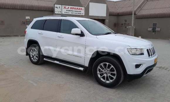 Acheter Occasion Voiture Jeep Grand Cherokee Blanc à Windhoek, Namibie Acheter Occasion Voiture Jeep Grand Cherokee Blanc à Windhoek, Namibie