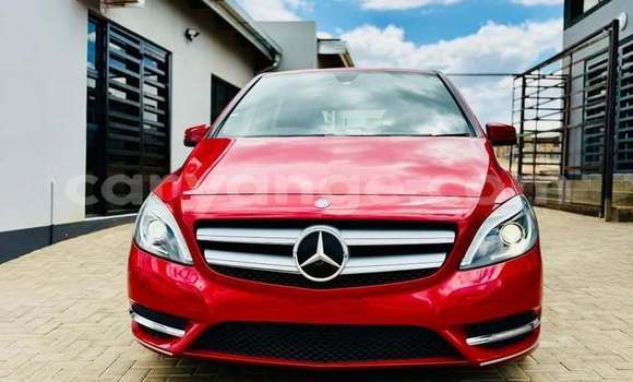Buy Used Mercedes-Benz B–Class Red Car in Windhoek in Namibia