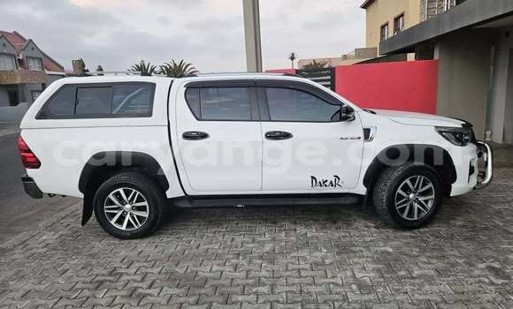 Acheter Occasion Voiture Toyota Hilux Blanc à Windhoek, Namibie Acheter Occasion Voiture Toyota Hilux Blanc à Windhoek, Namibie