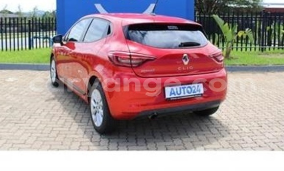 Buy Used Renault Clio Red Car in Windhoek in Namibia Buy Used Renault Clio Red Car in Windhoek in Namibia