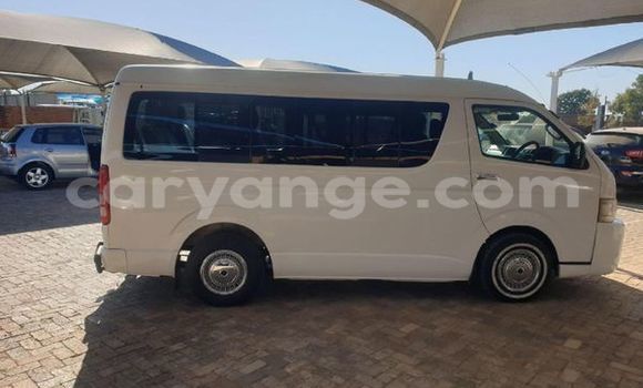 Buy Used Toyota Hi Ace White Car in Windhoek in Namibia Buy Used Toyota Hi Ace White Car in Windhoek in Namibia