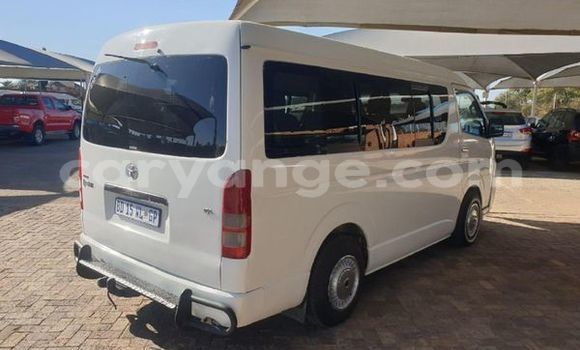 Buy Used Toyota Hi Ace White Car in Windhoek in Namibia Buy Used Toyota Hi Ace White Car in Windhoek in Namibia