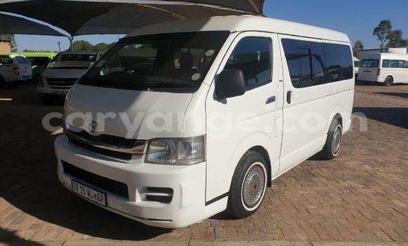 Buy Used Toyota Hi Ace White Car in Windhoek in Namibia Buy Used Toyota Hi Ace White Car in Windhoek in Namibia