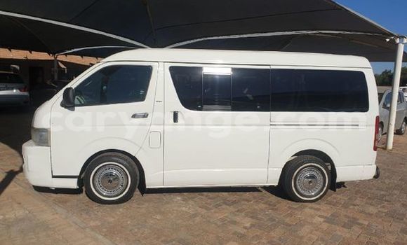 Buy Used Toyota Hi Ace White Car in Windhoek in Namibia Buy Used Toyota Hi Ace White Car in Windhoek in Namibia