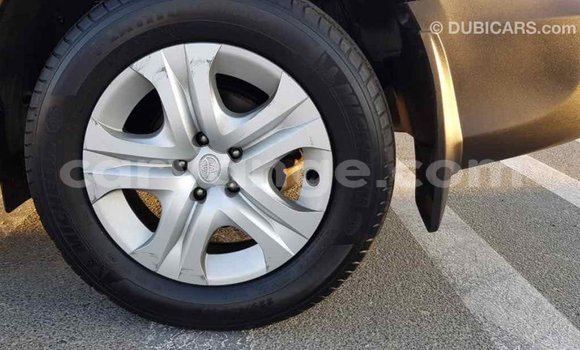 Acheter Import Voiture Toyota RAV4 Rouge à Import - Dubai, Namibie Acheter Import Voiture Toyota RAV4 Rouge à Import - Dubai, Namibie