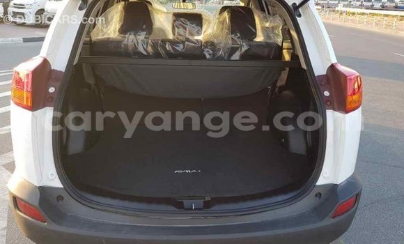 Acheter Import Voiture Toyota RAV4 Blanc à Import - Dubai, Namibie Acheter Import Voiture Toyota RAV4 Blanc à Import - Dubai, Namibie