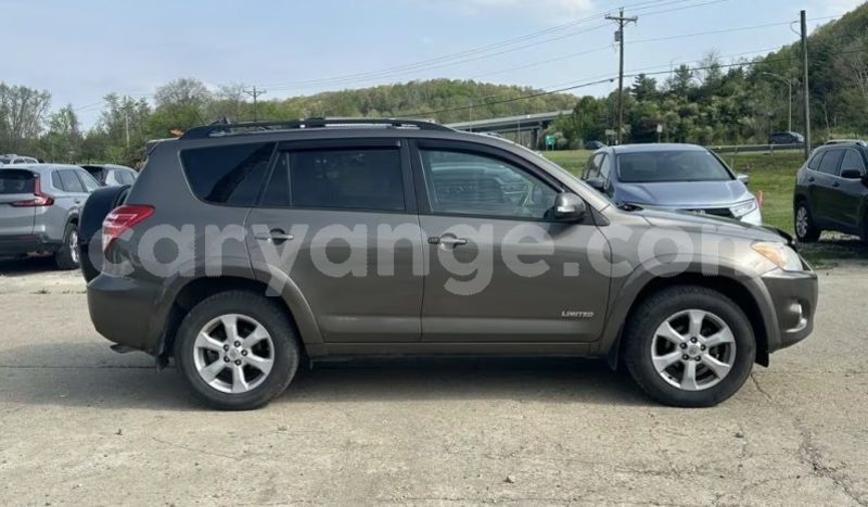 Big with watermark toyota rav4 namibia walvis bay 24203