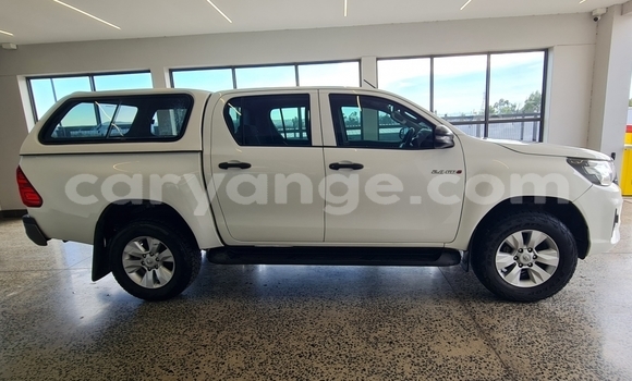 Buy Used Toyota Hilux White Car in Gobabis in Omaheke Buy Used Toyota Hilux White Car in Gobabis in Omaheke