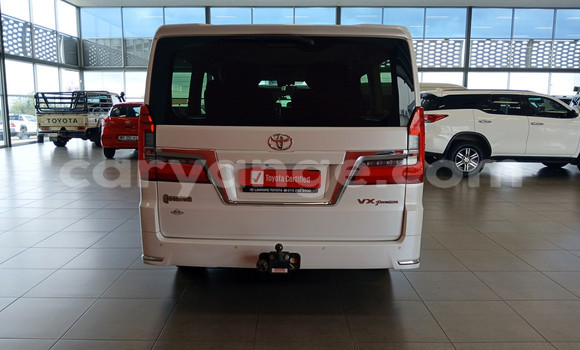 Buy Used Toyota Hi Ace White Car in Gobabis in Omaheke Buy Used Toyota Hi Ace White Car in Gobabis in Omaheke